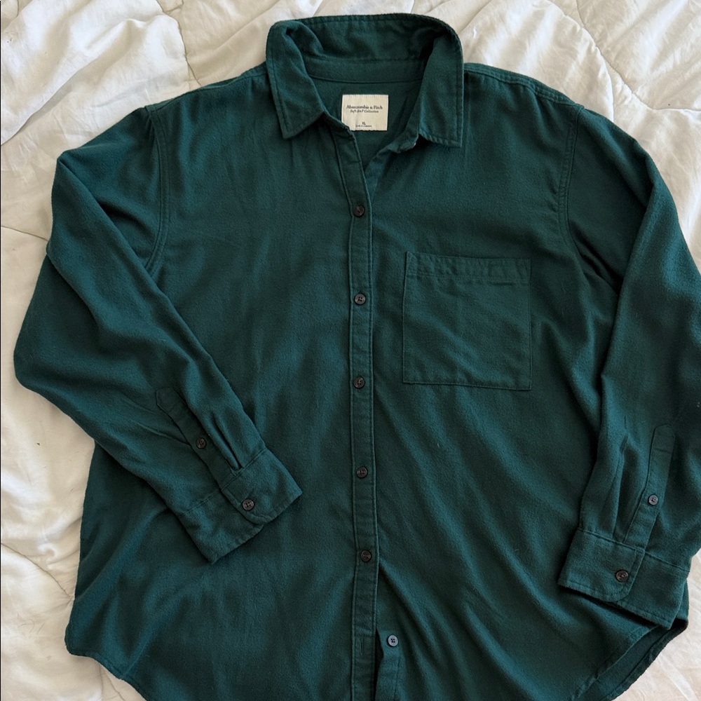 Abercrombie & Fitch Soft A&F Collection Dark Green Long-Sleeve Button-Up Shirt